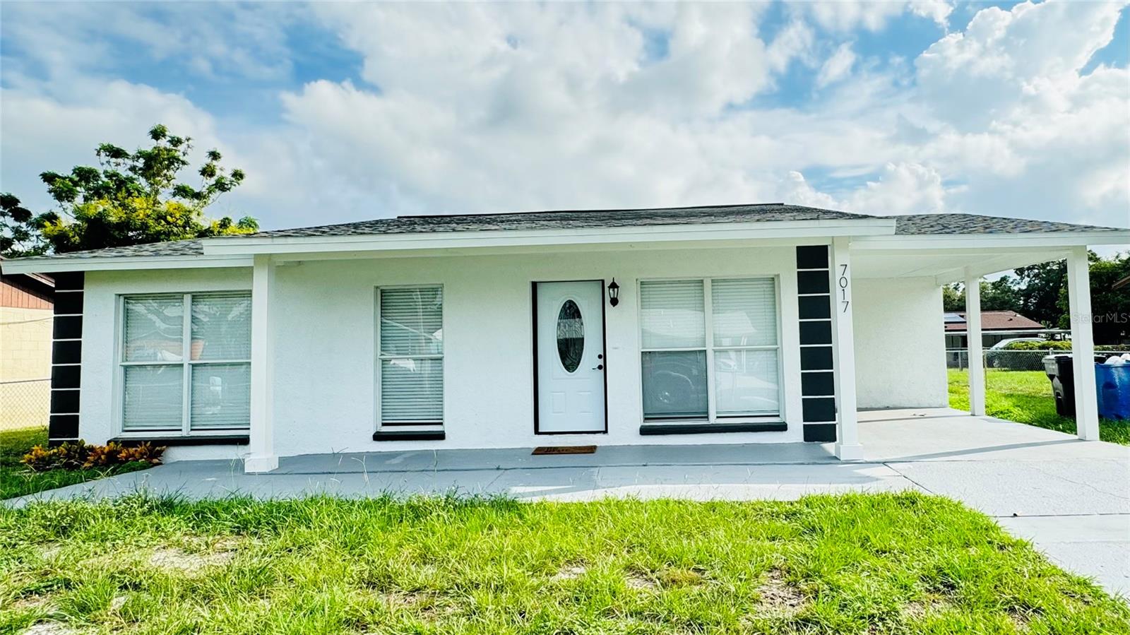 Photo of 7017 SANDHURST DRIVE TAMPA FL 33619