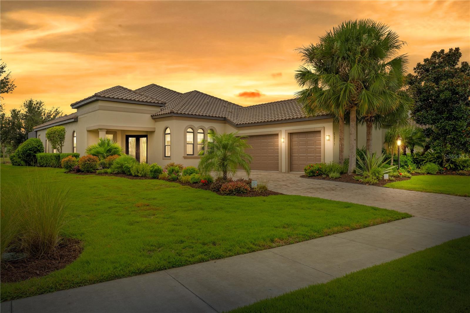 Photo of 5311 BENITO COURT BRADENTON FL 34211