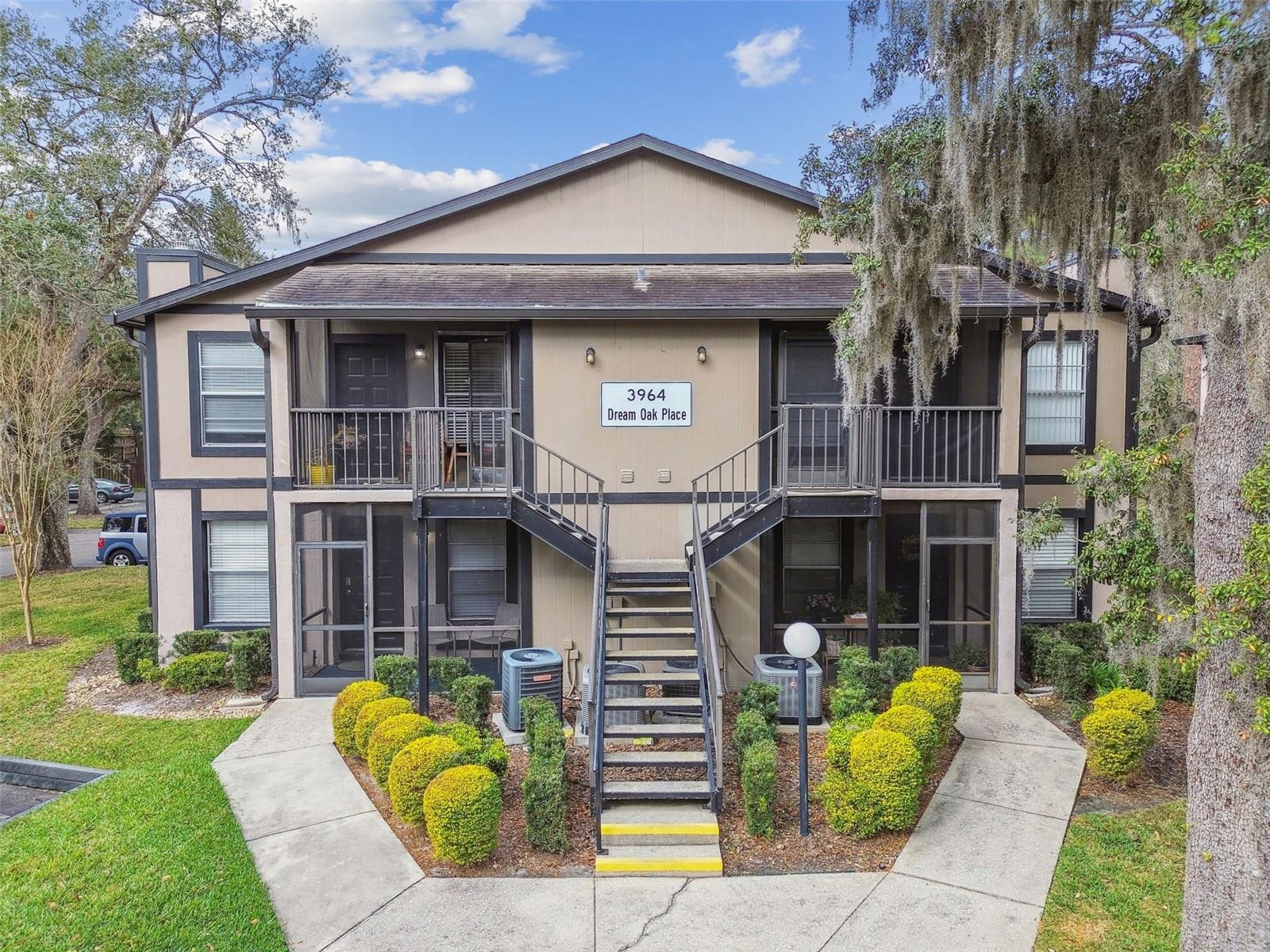 Photo of 3964 DREAM OAK PL #201 TAMPA FL 33613