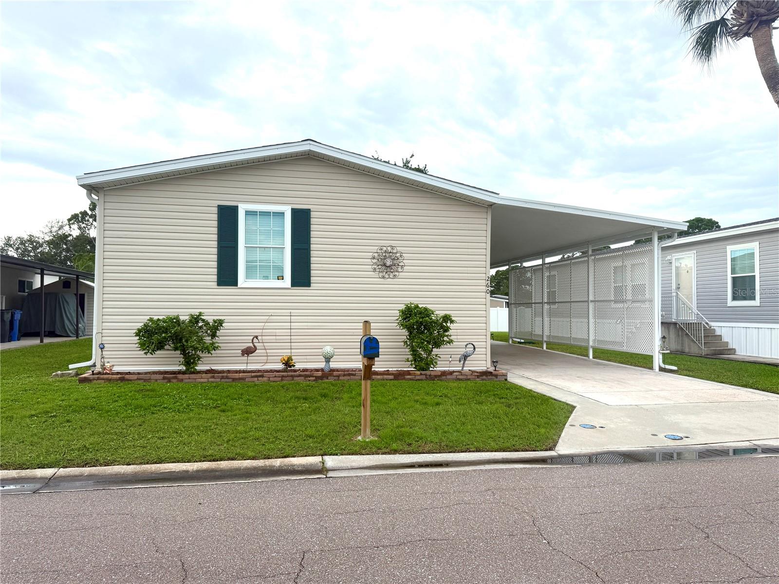 Photo of 260 S PORT ROYAL LANE APOLLO BEACH FL 33572