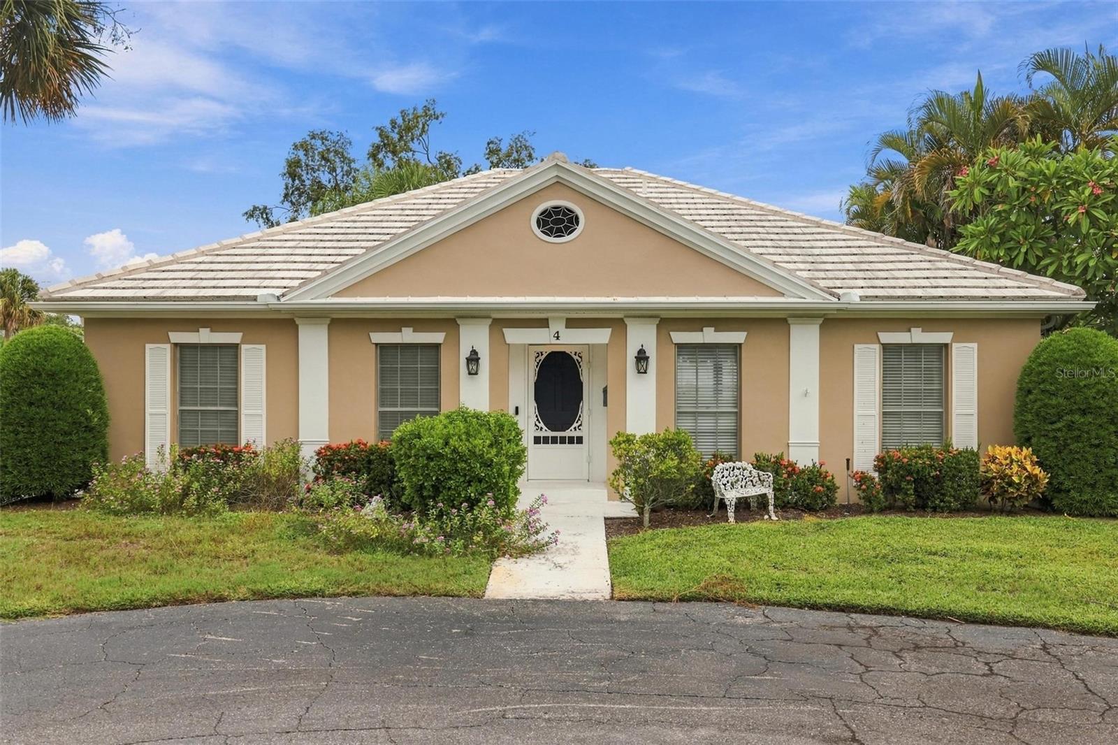 Photo of 4 ANTIGUA CIRCLE #6 ENGLEWOOD FL 34223