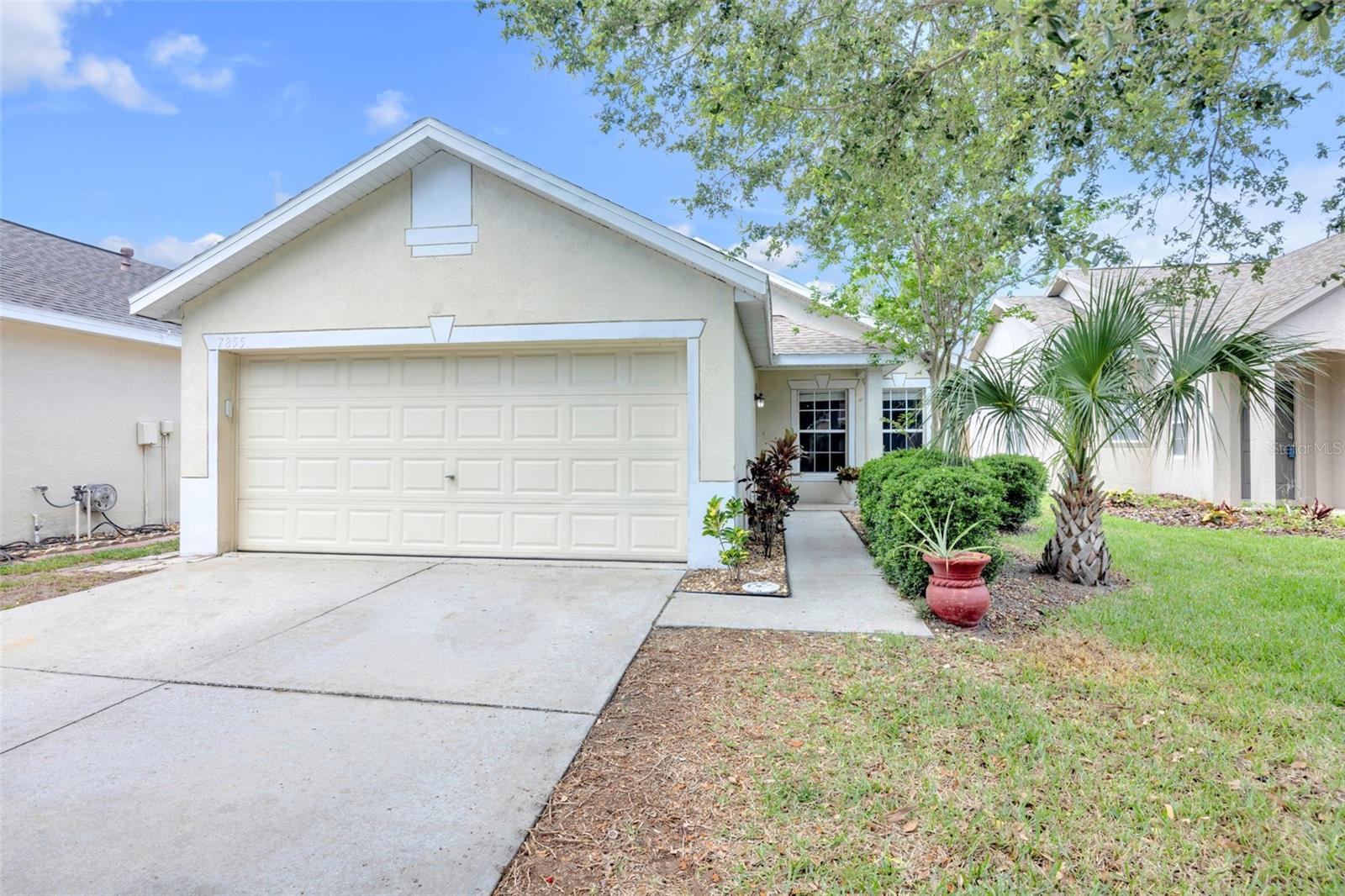 Photo of 7855 BRISTOL PARK DR APOLLO BEACH FL 33572