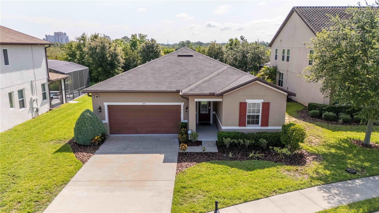 Photo of 922 SUFFOLK PLACE DAVENPORT FL 33896