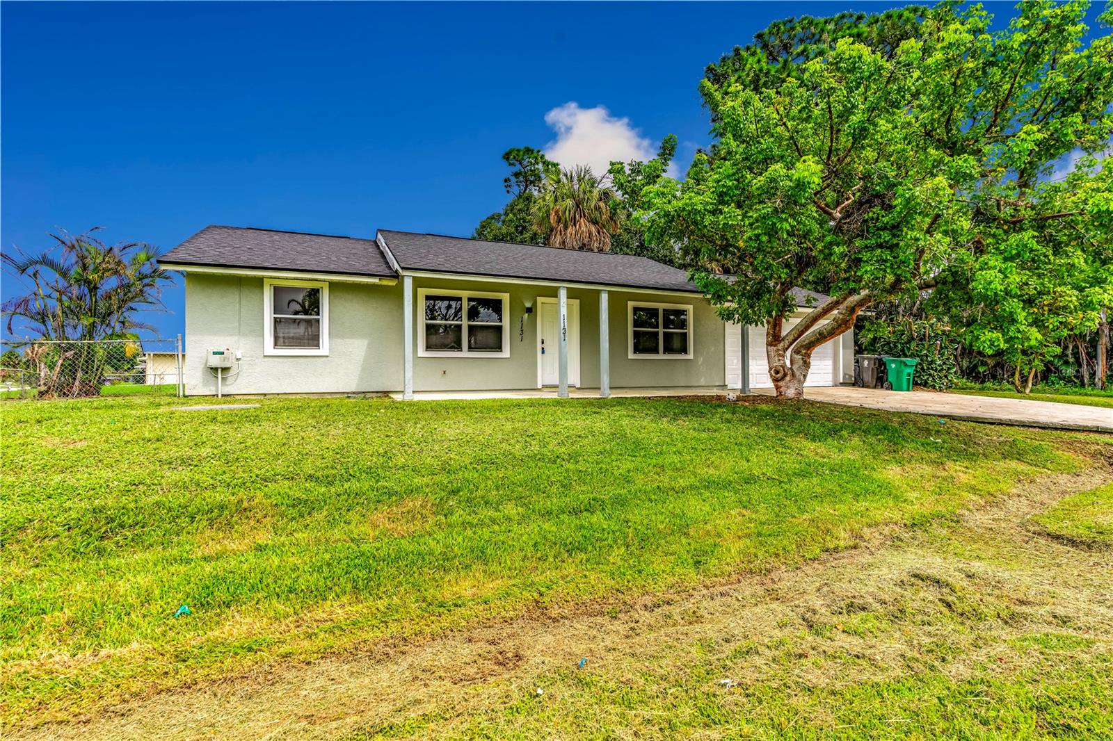 Photo of 1131 SW LONDON LANE PORT ST LUCIE FL 34953