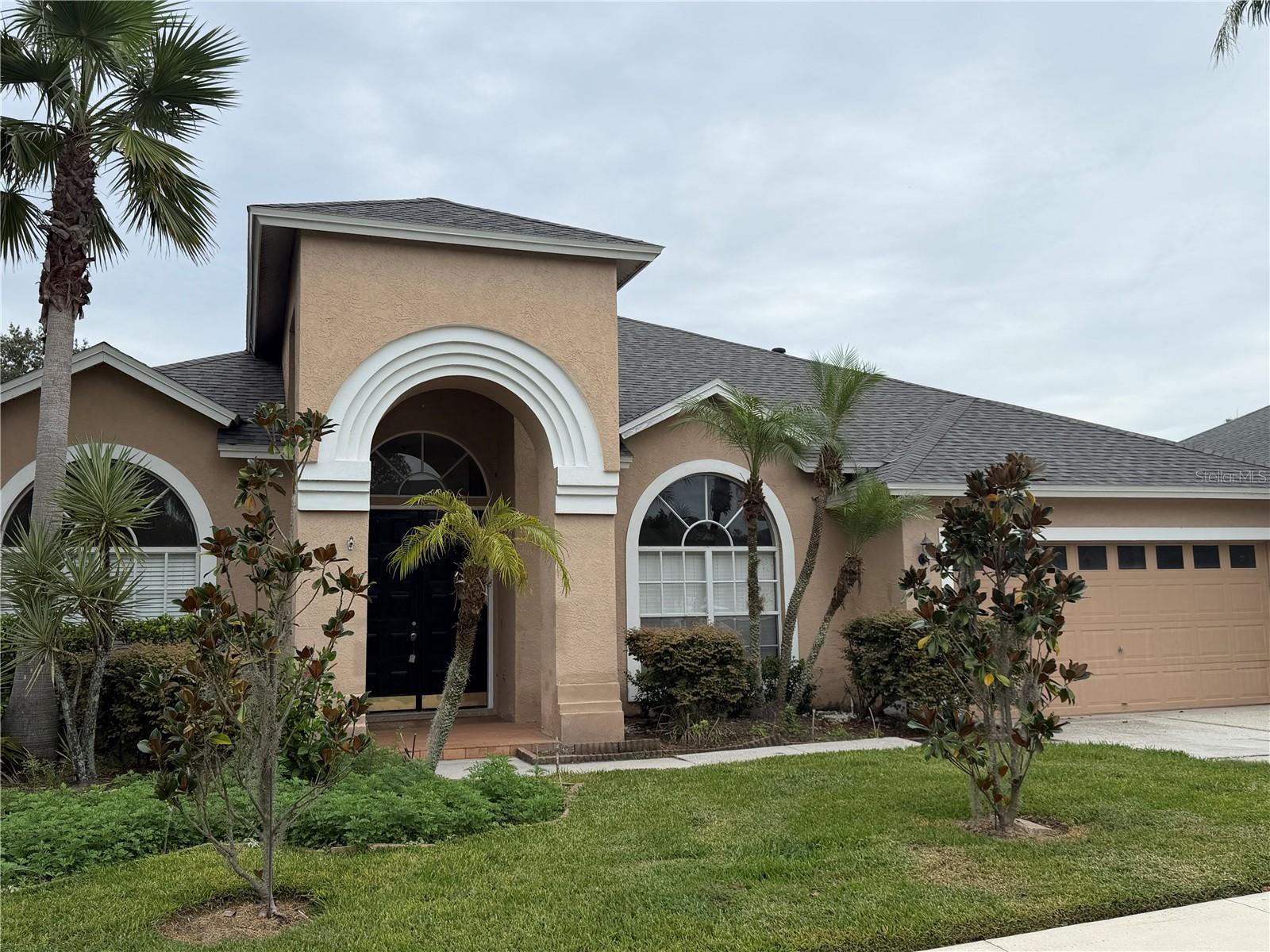 Photo of 9912 KINGSHYRE WAY TAMPA FL 33647