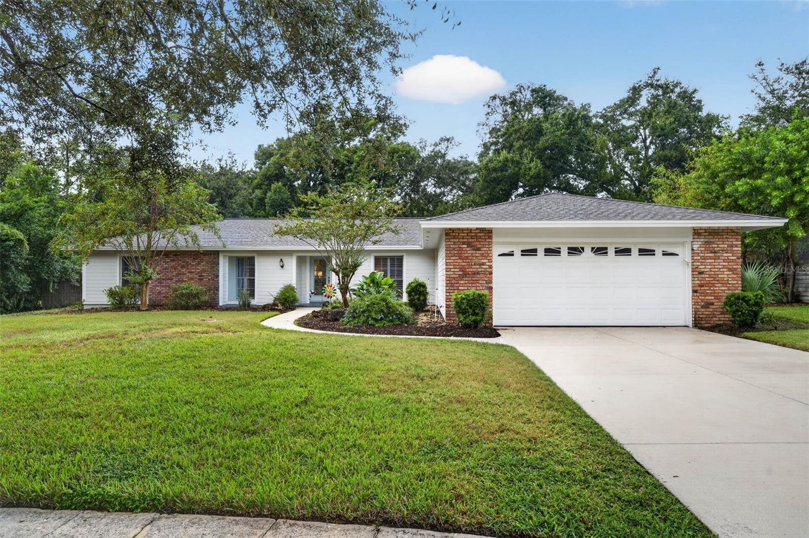 Photo of 201 E SWEETWATER CREEK DRIVE LONGWOOD FL 32779