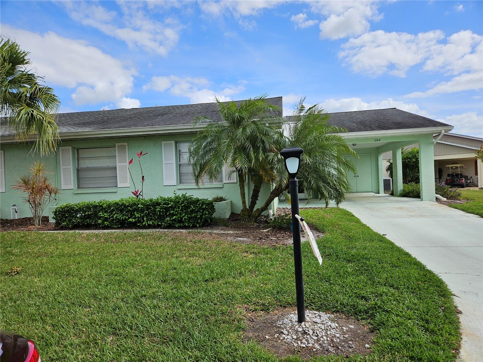 Photo of 304 GRAYSTON PLACE SUN CITY CENTER FL 33573
