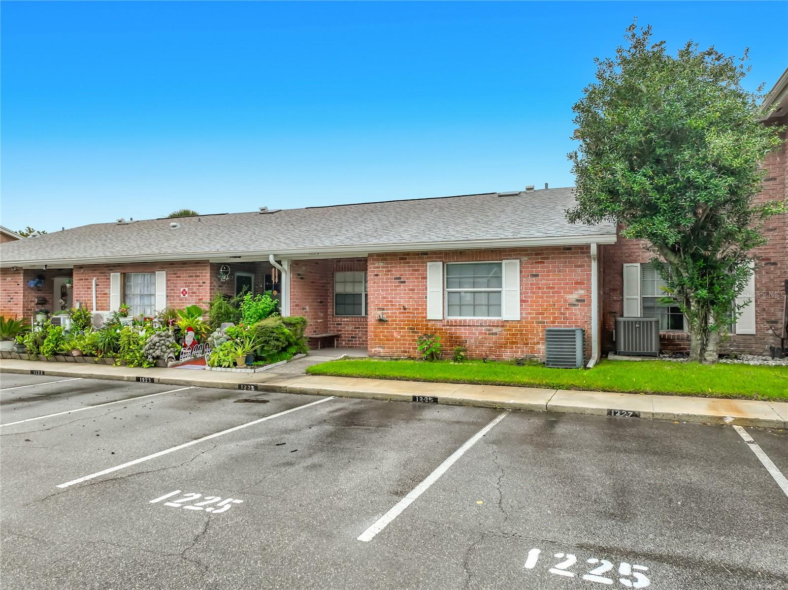 Photo of 1225 CARRIAGE LANE #1 ORLANDO FL 32807