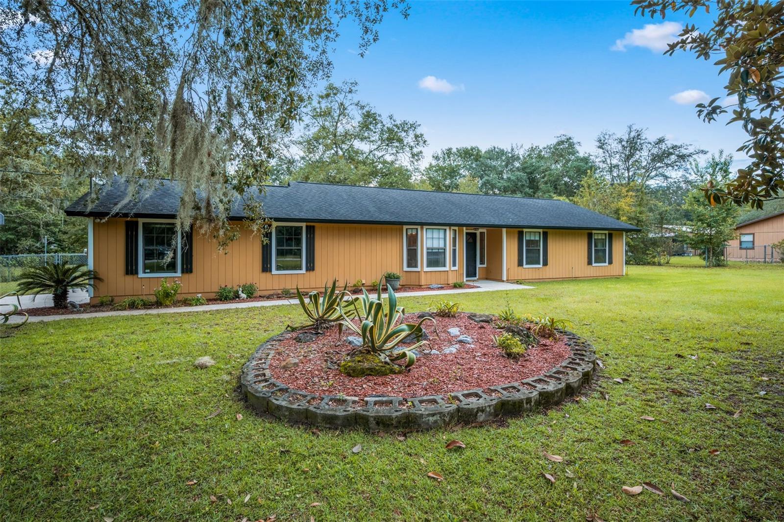 Photo of 2843 MISTLETOE COURT MIDDLEBURG FL 32068