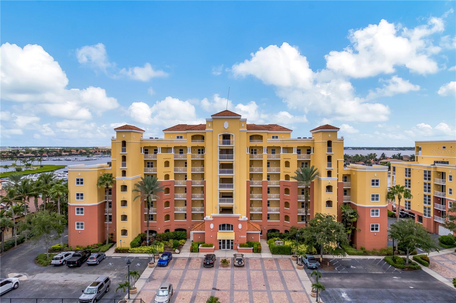 Photo of 606 RIVIERA DUNES WAY #405 PALMETTO FL 34221