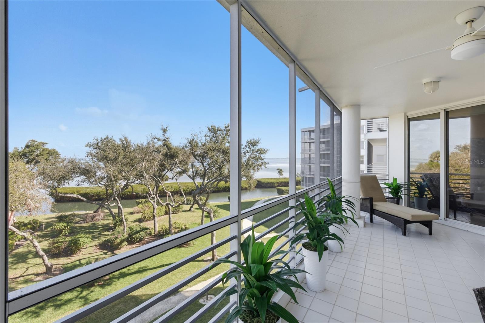 Photo of 2550 HARBOURSIDE DRIVE #333 LONGBOAT KEY FL 34228
