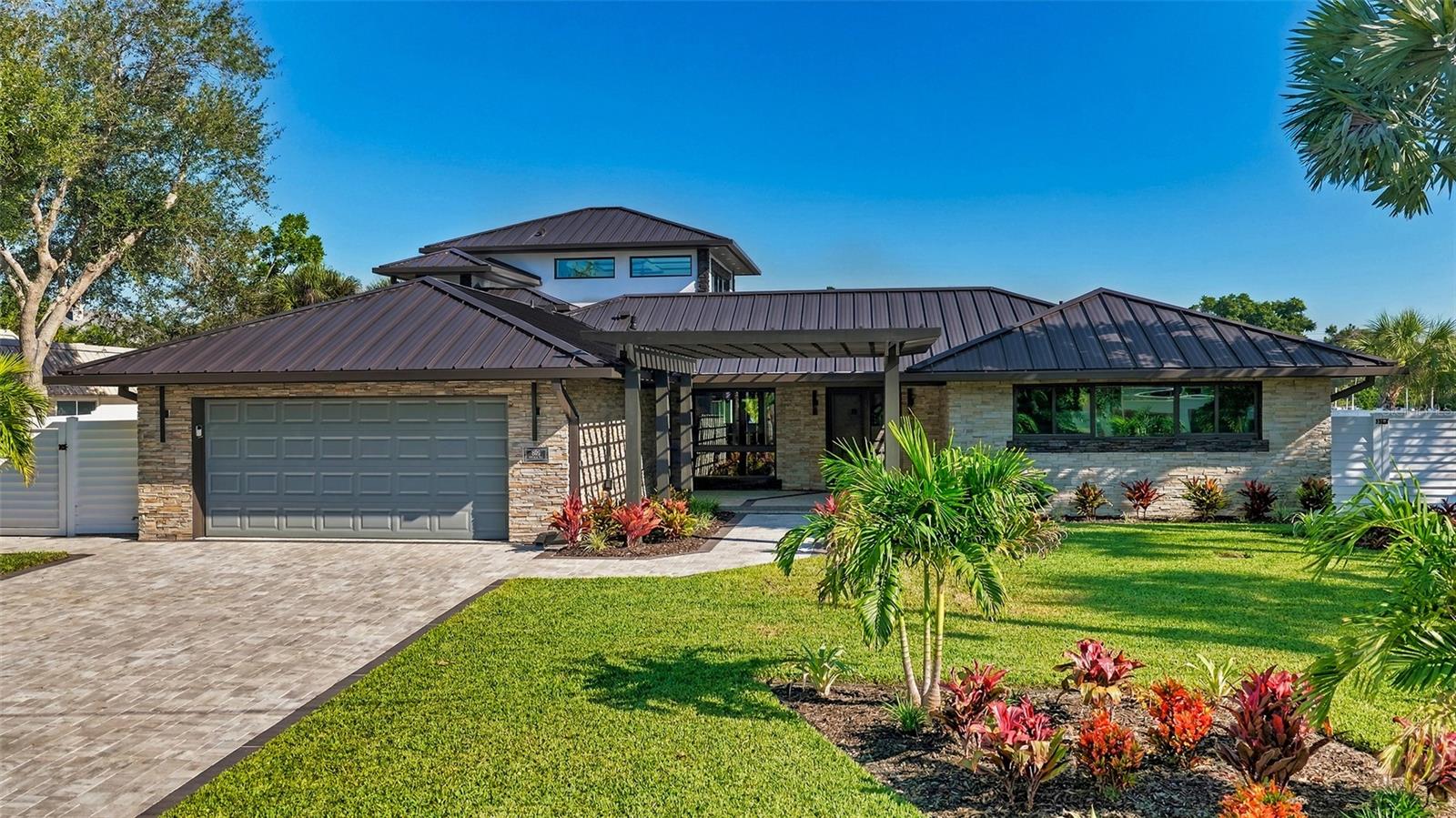 Photo of 809 IDLEWILD WAY SARASOTA FL 34242