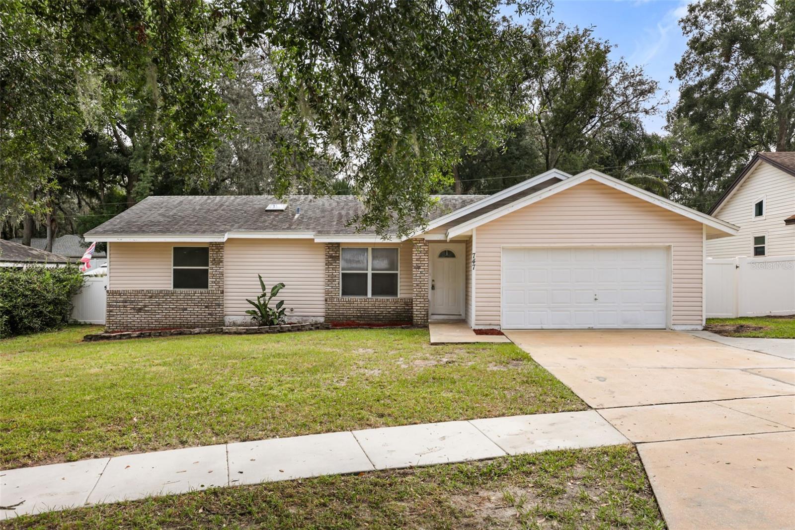 Photo of 747 MONROE HARBOR PLACE SANFORD FL 32773