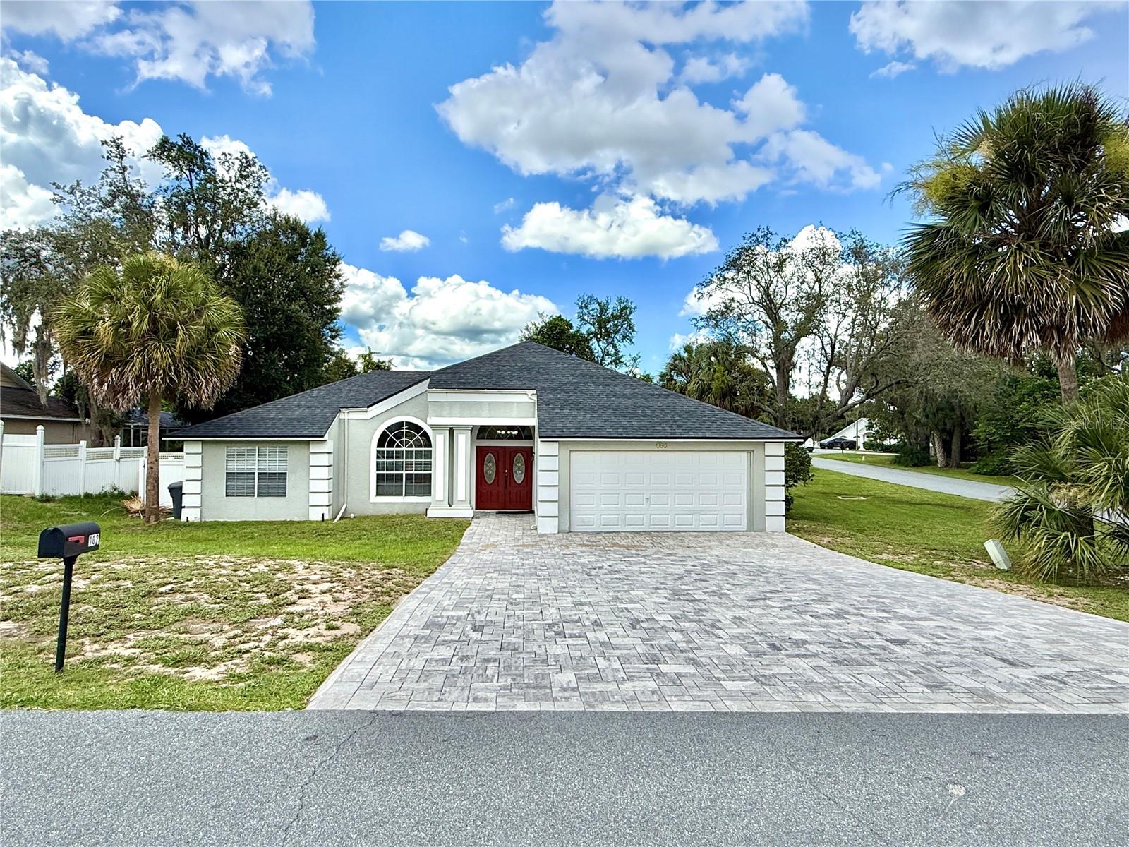 Photo of 102 TITAN DRIVE DAVENPORT FL 33837