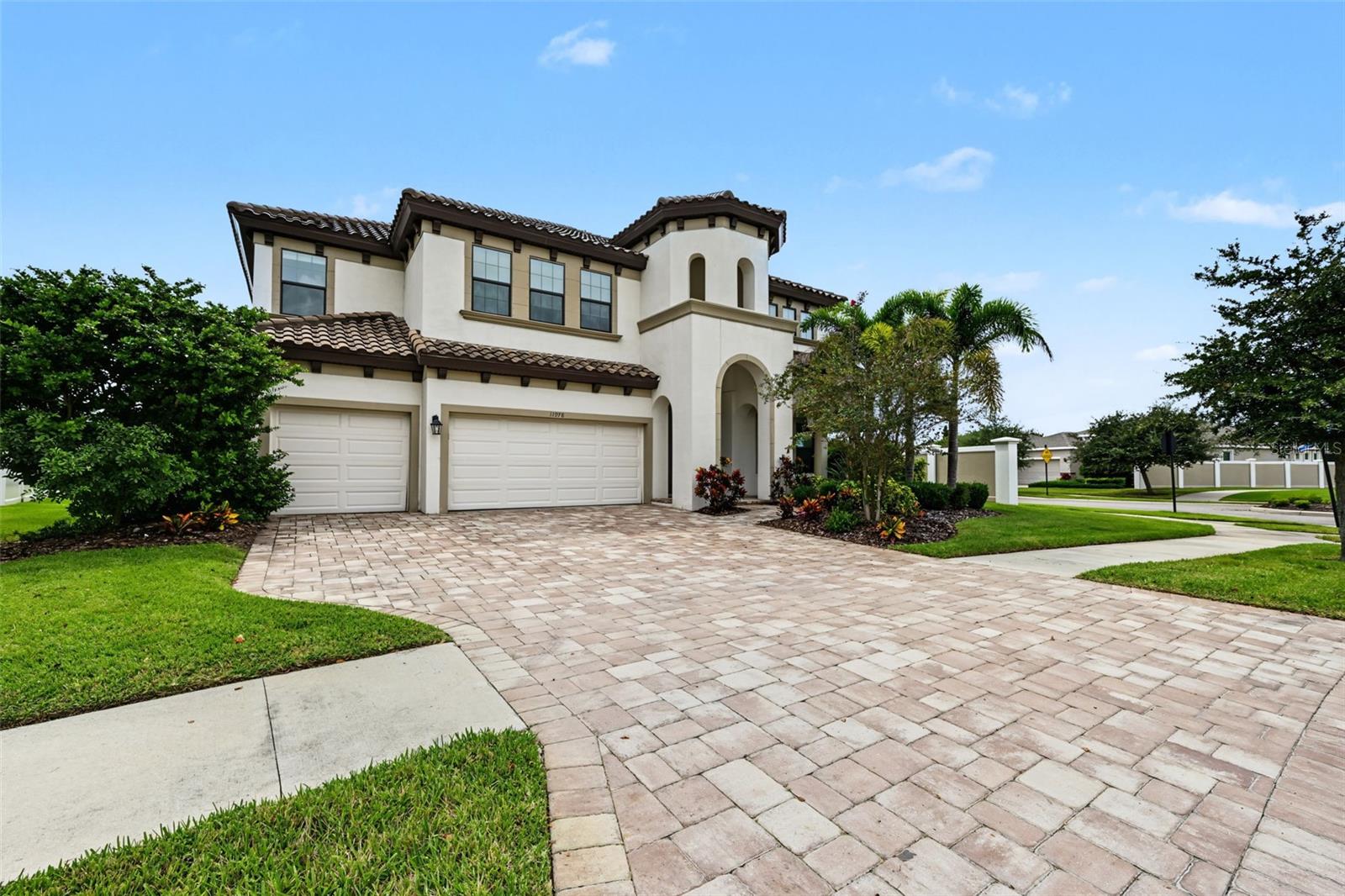 Photo of 11978 CLIMBING FERN AVENUE RIVERVIEW FL 33579