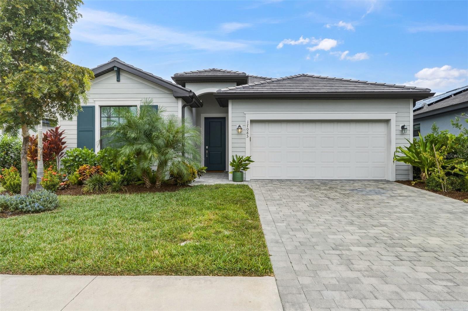 Photo of 17085 LUMINOUS AVENUE VENICE FL 34293
