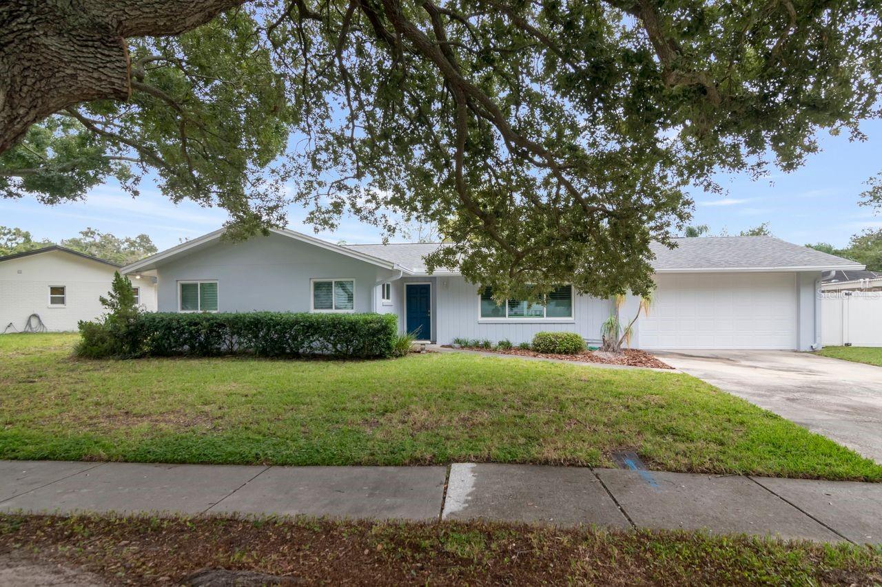 Photo of 1113 GLENMOOR COURT CLEARWATER FL 33764