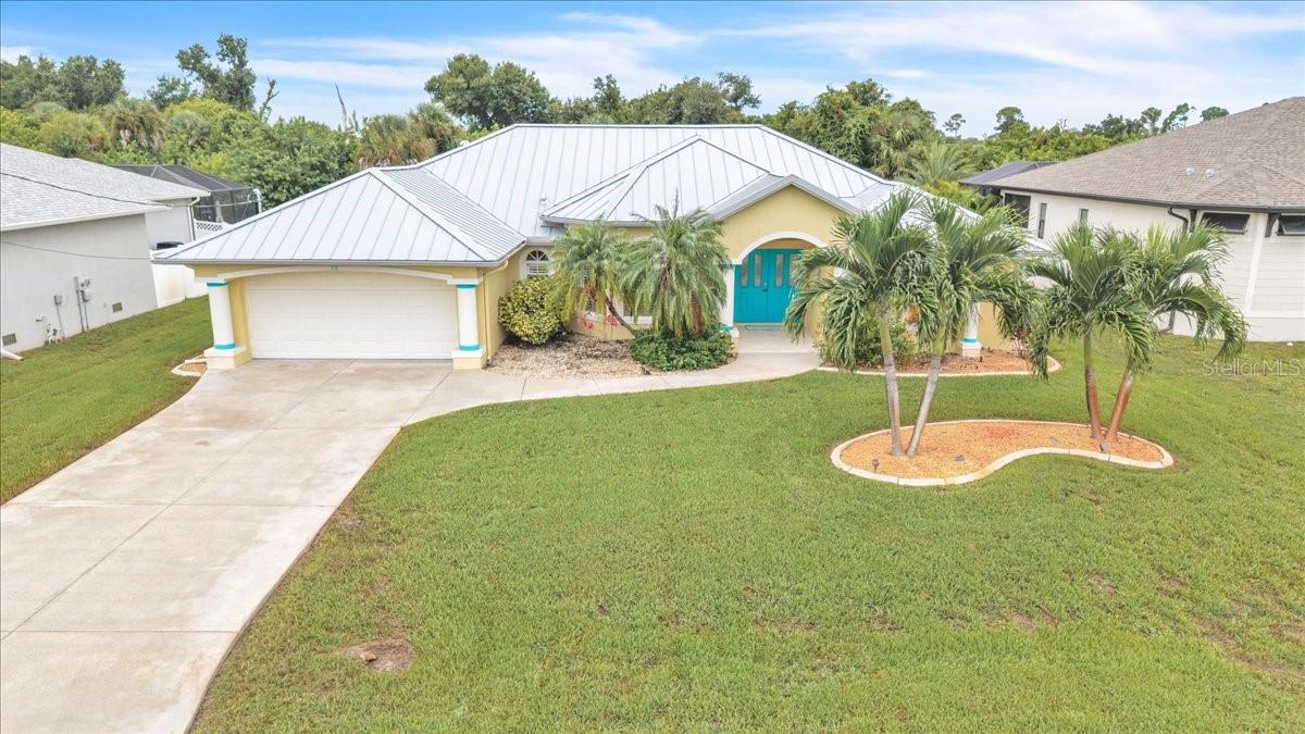 Photo of 12 TOURNAMENT ROAD ROTONDA WEST FL 33947