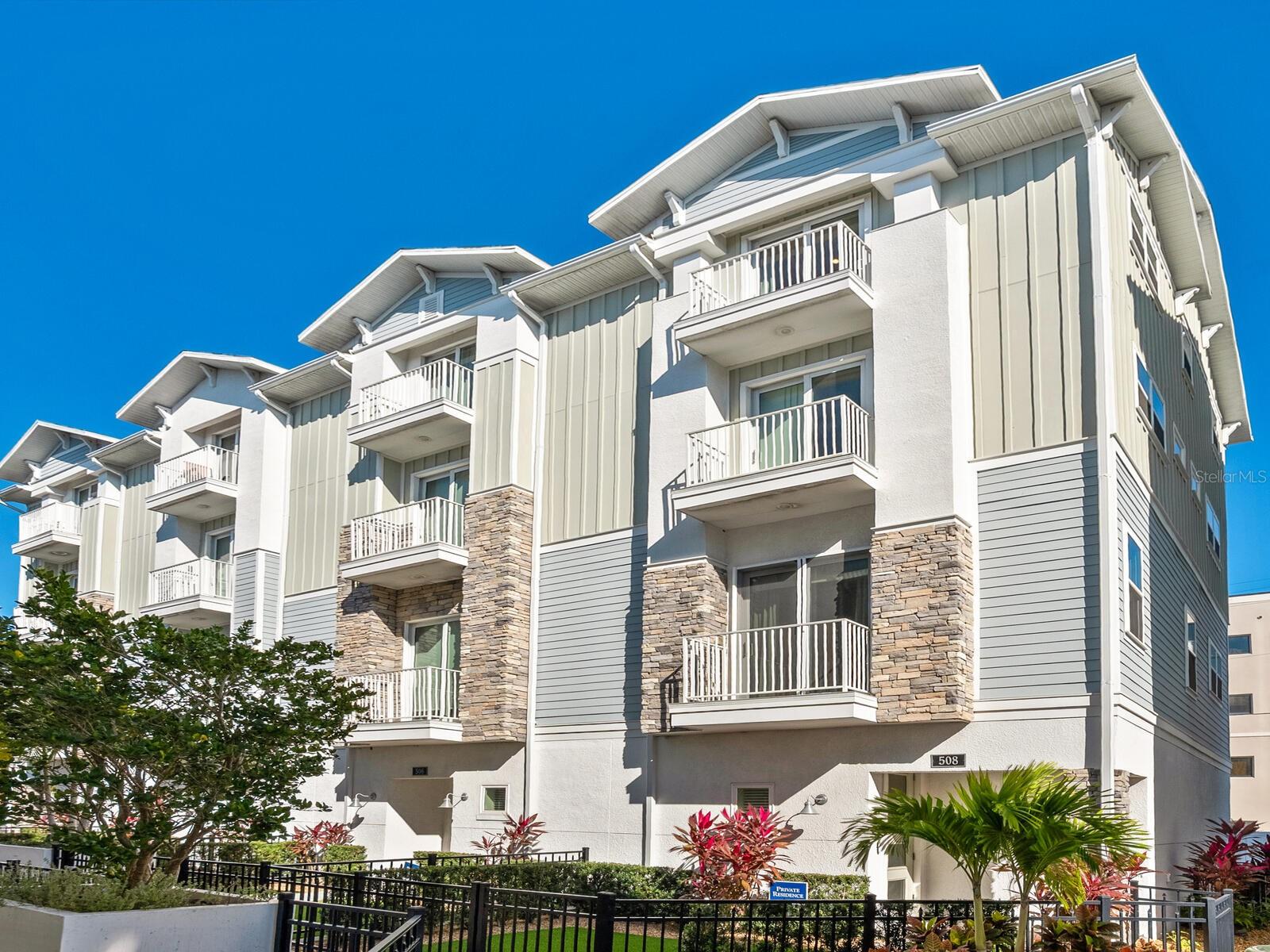 Photo of 508 LAUREL PARK DRIVE SARASOTA FL 34236
