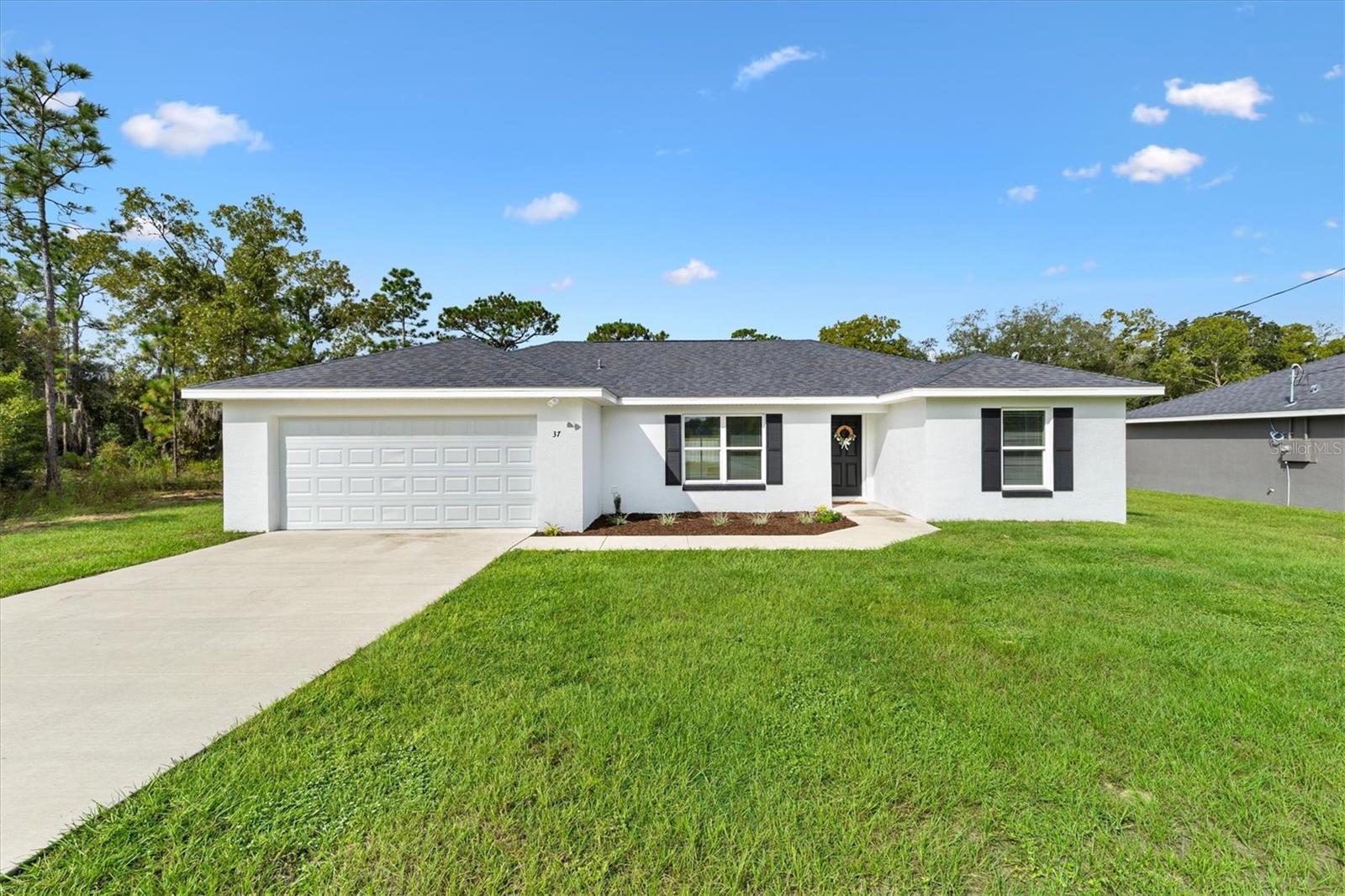 Photo of 37 GUAVA TERRACE RADIAL OCKLAWAHA FL 32179