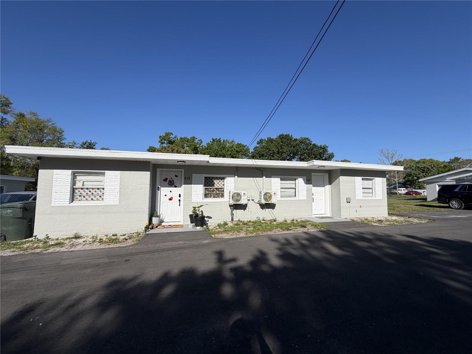 Photo of 613 PLATEAU AVENUE LAKELAND FL 33815
