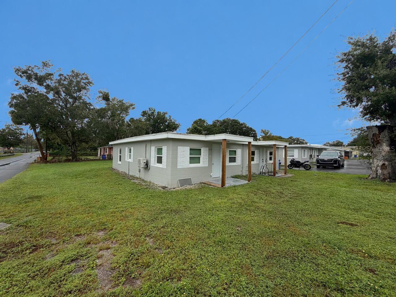 Photo of 617 PLATEAU AVENUE LAKELAND FL 33815