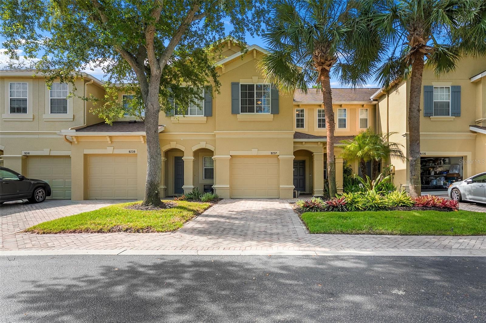 Photo of 9237 RIVER ROCK LANE RIVERVIEW FL 33578