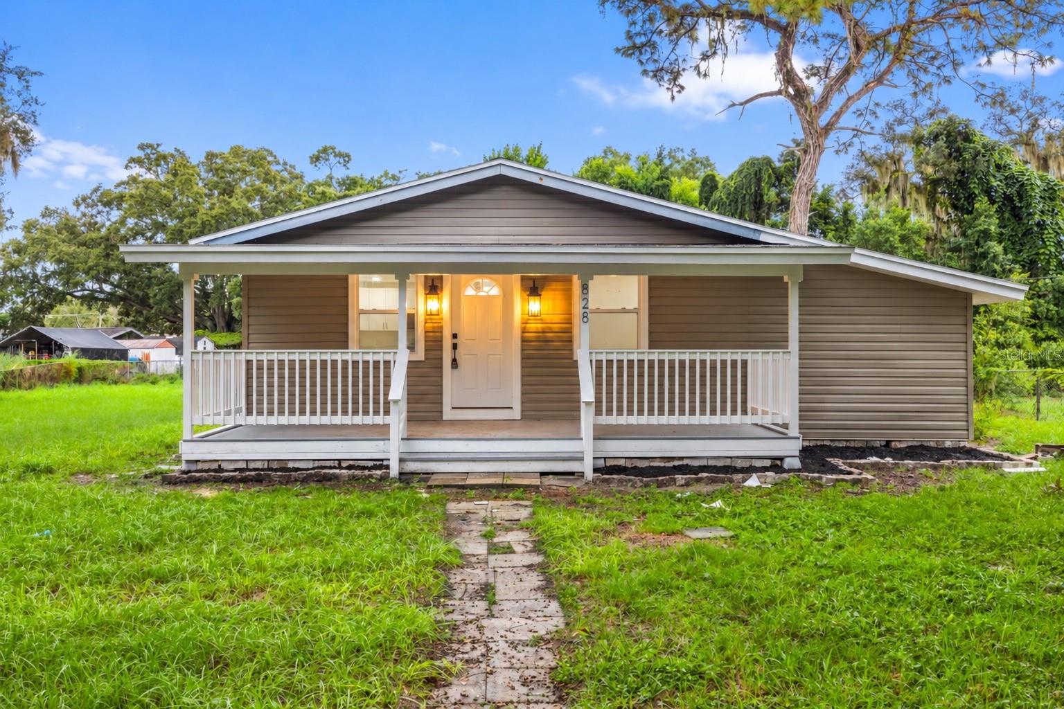 Photo of 828 30TH STREET WINTER HAVEN FL 33881