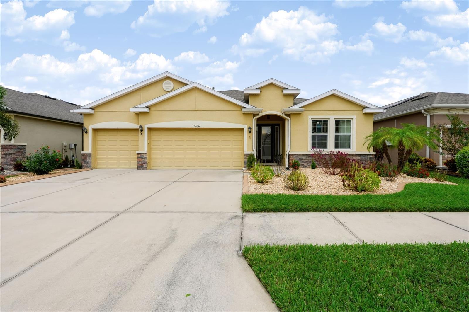 Photo of 13436 CANOPY CREEK DRIVE TAMPA FL 33625