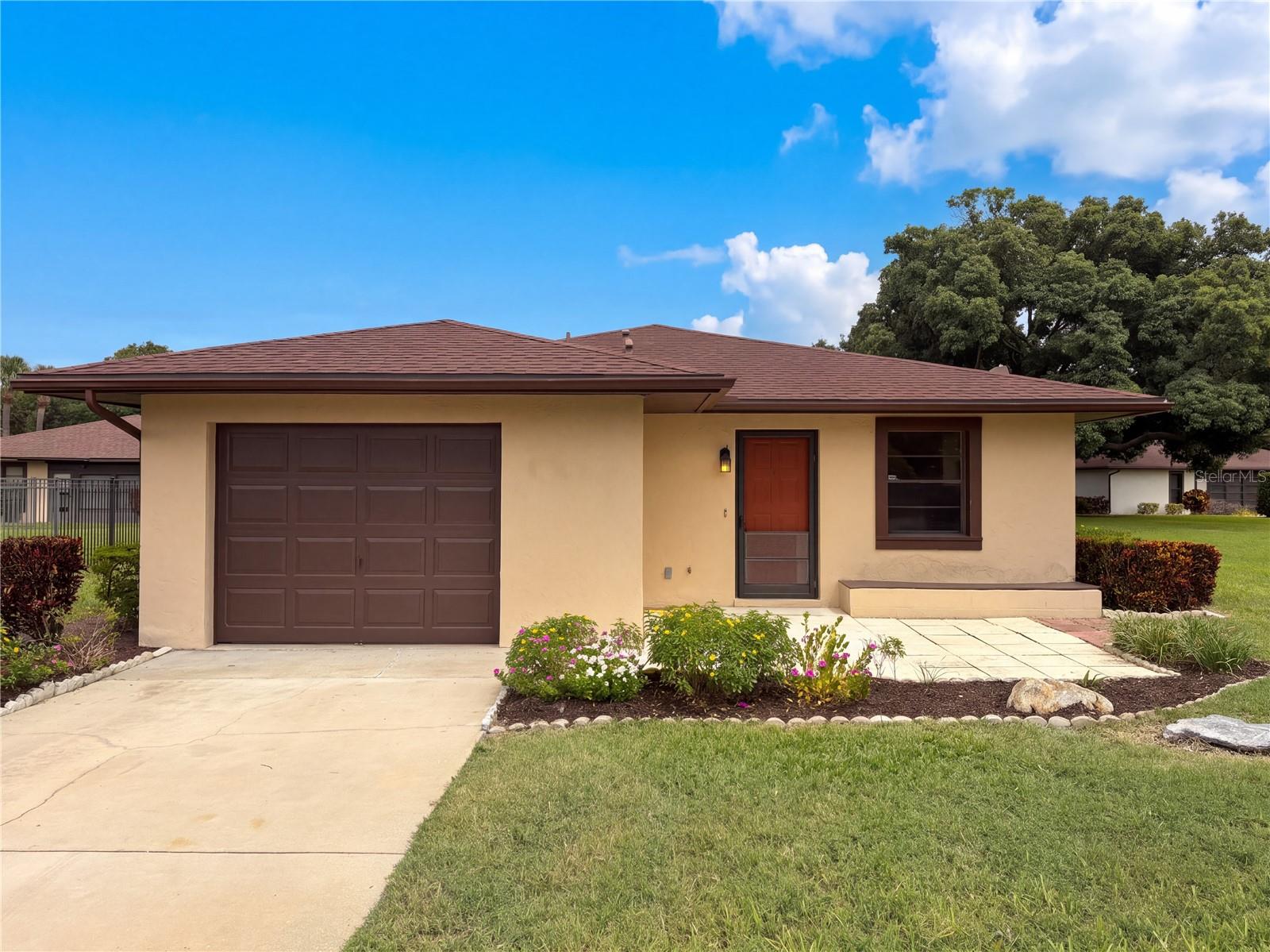 Photo of 6410 HERITAGE LANE BRADENTON FL 34209