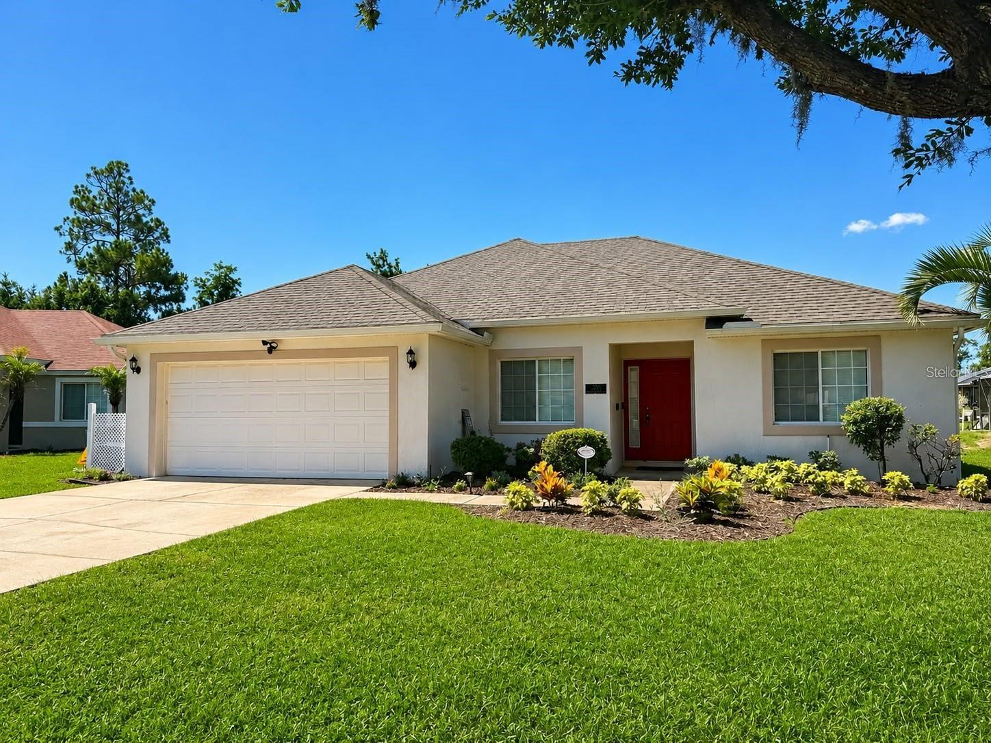 Photo of 320 PARADISE WOODS PLACE DAVENPORT FL 33896