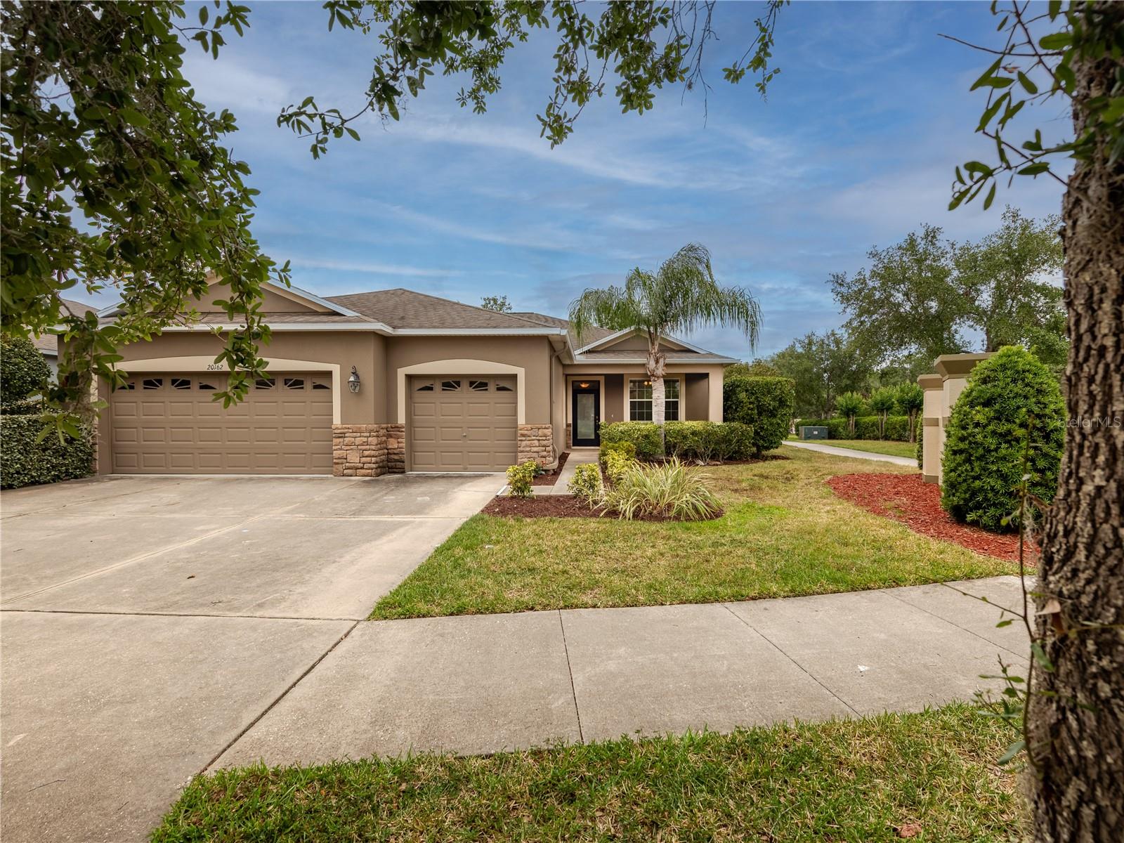 Photo of 20162 OAKFLOWER AVENUE TAMPA FL 33647