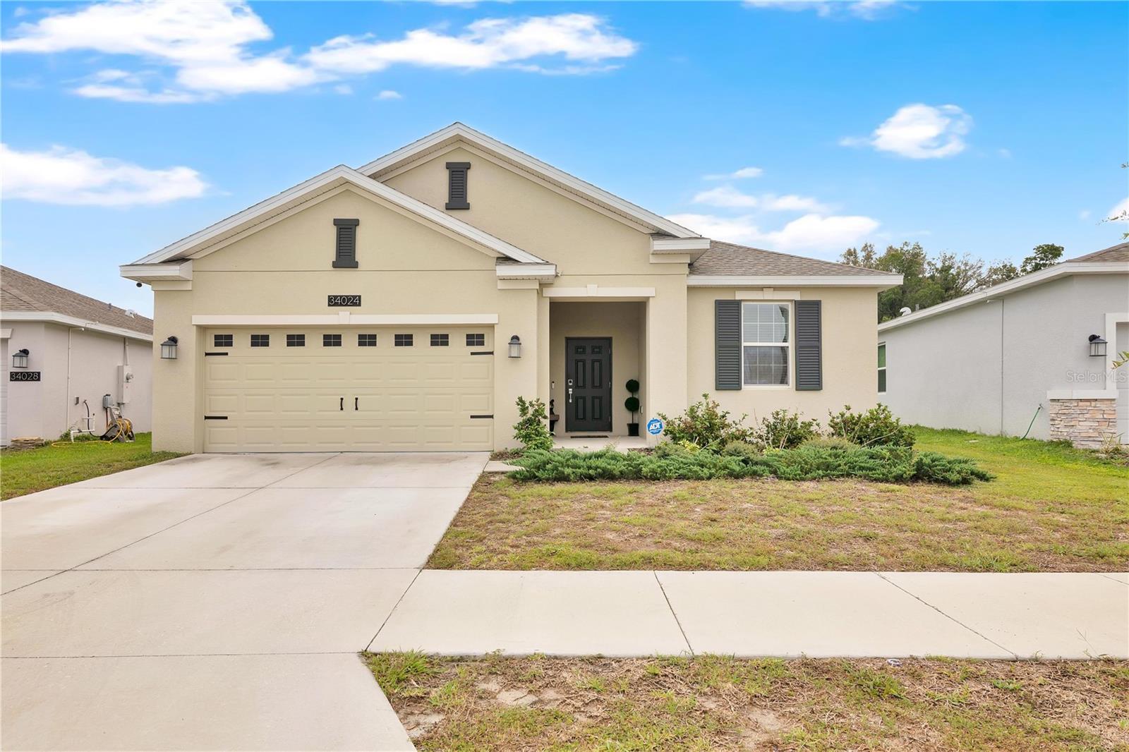 Photo of 34024 SKY BLOSSOM CIRCLE LEESBURG FL 34788