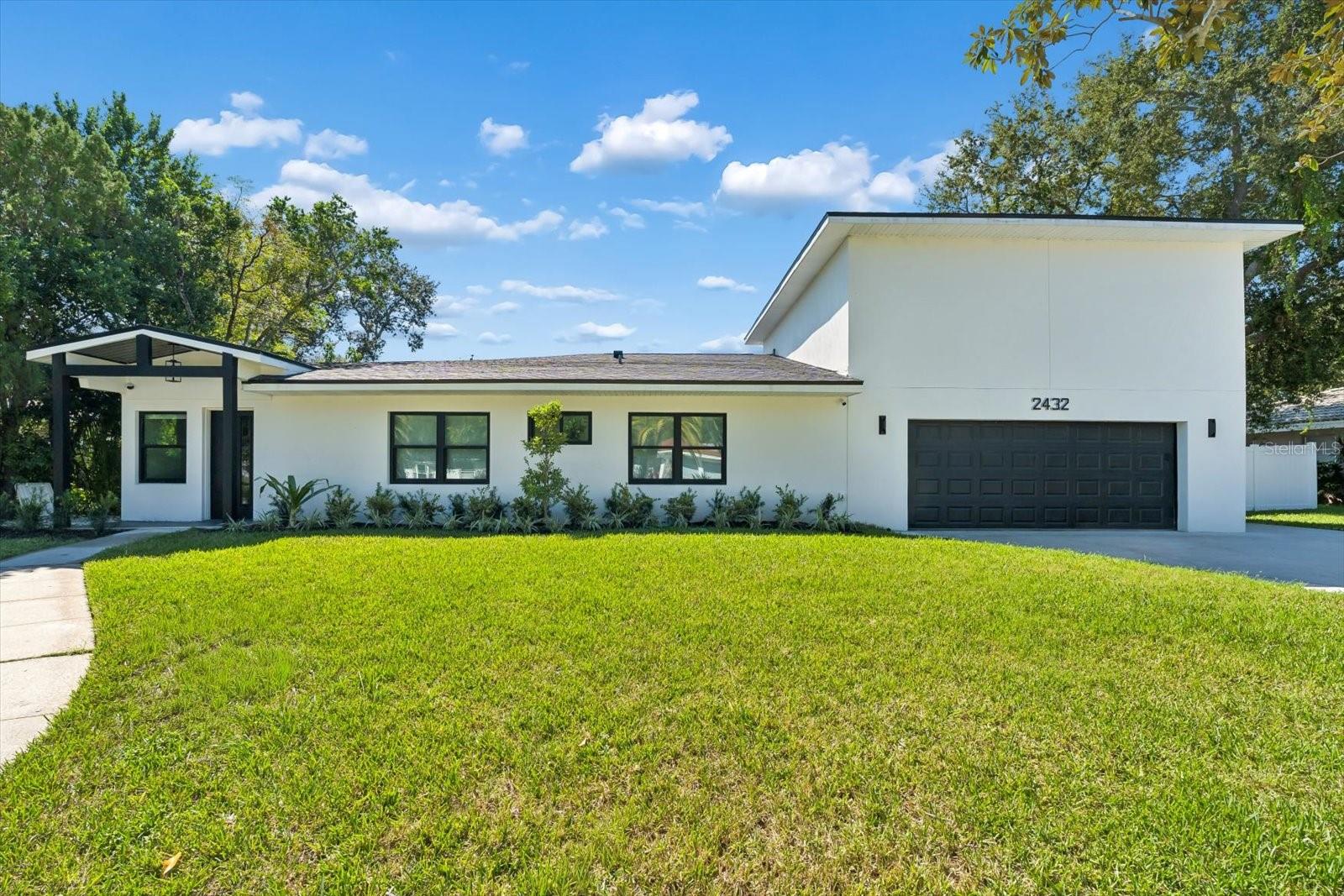 Photo of 2432 INDIAN AVENUE BELLEAIR BLUFFS FL 33770