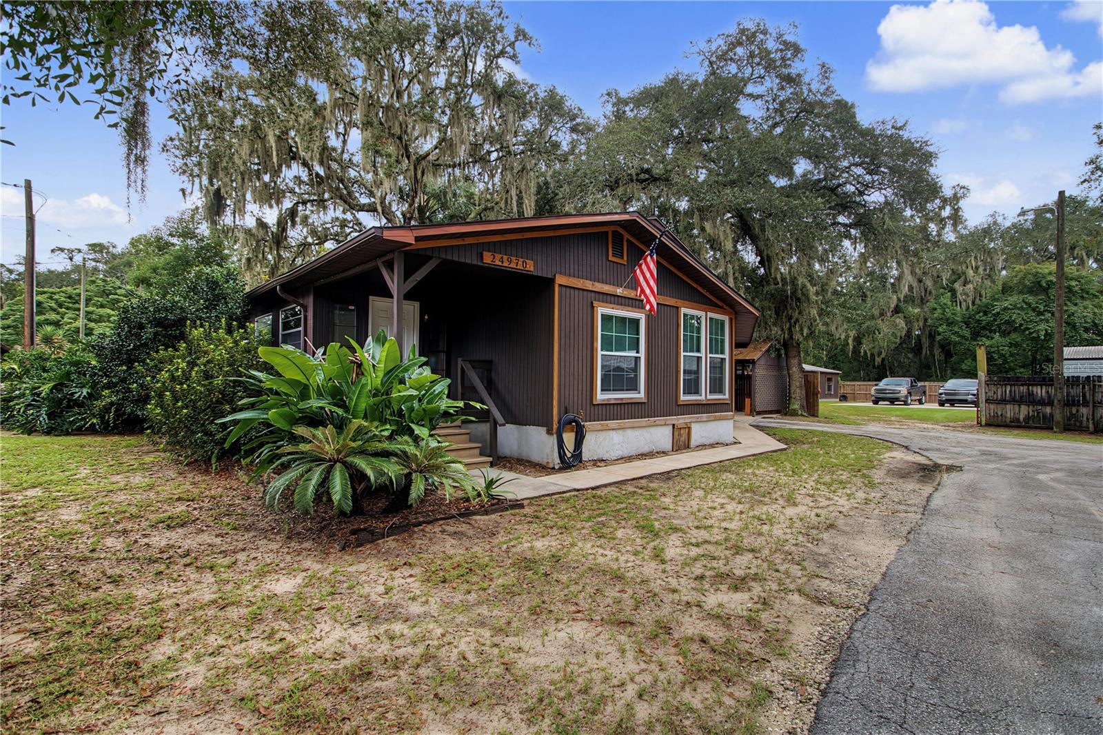 Photo of 24970 NE 130TH LANE SALT SPRINGS FL 32134