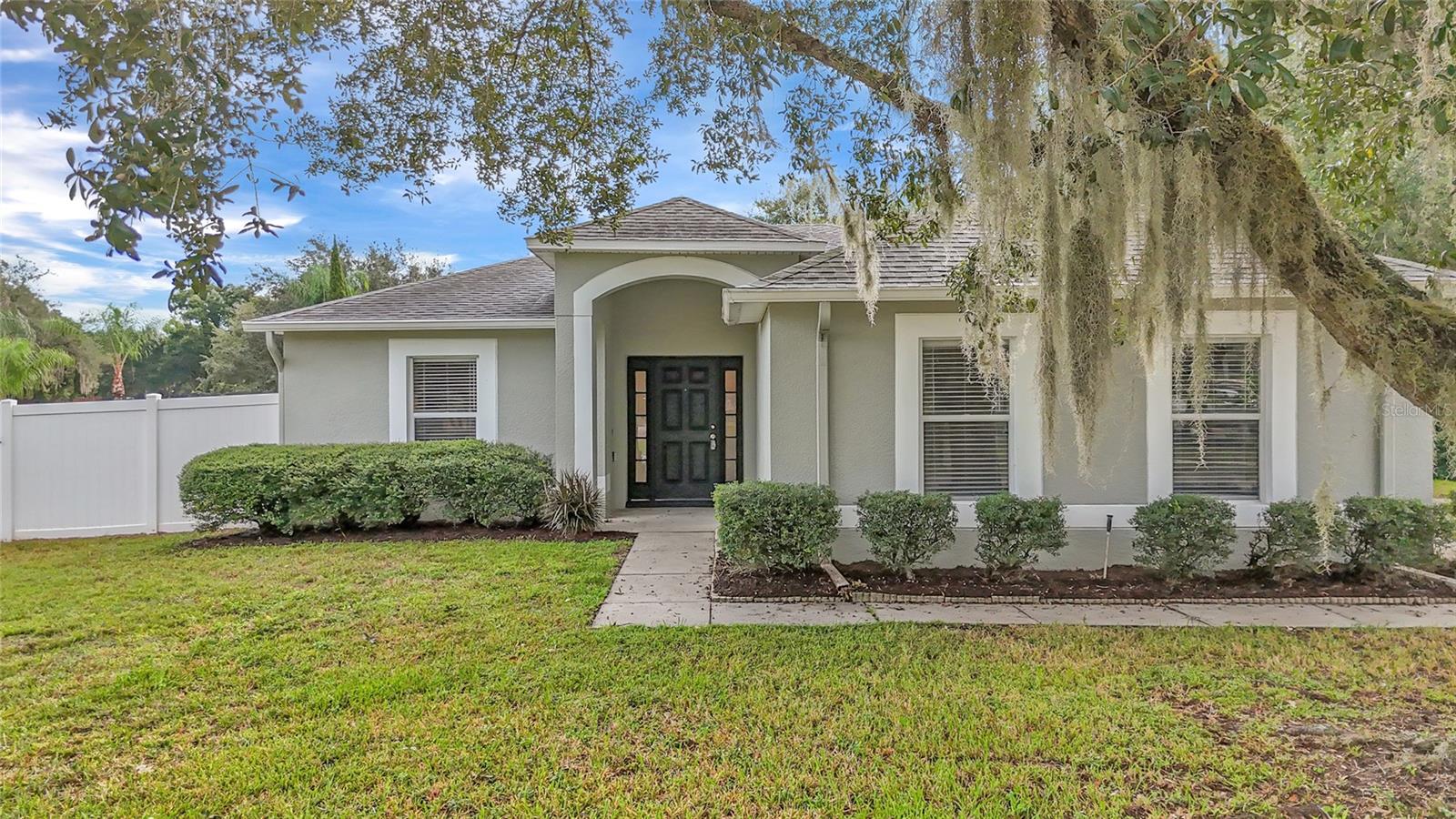 Photo of 2073 HAYFIELD WAY APOPKA FL 32712