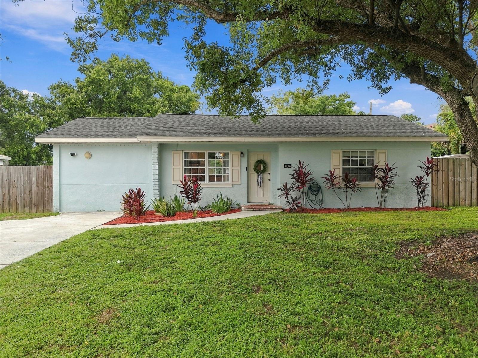 Photo of 806 N GOMEZ AVENUE TAMPA FL 33609