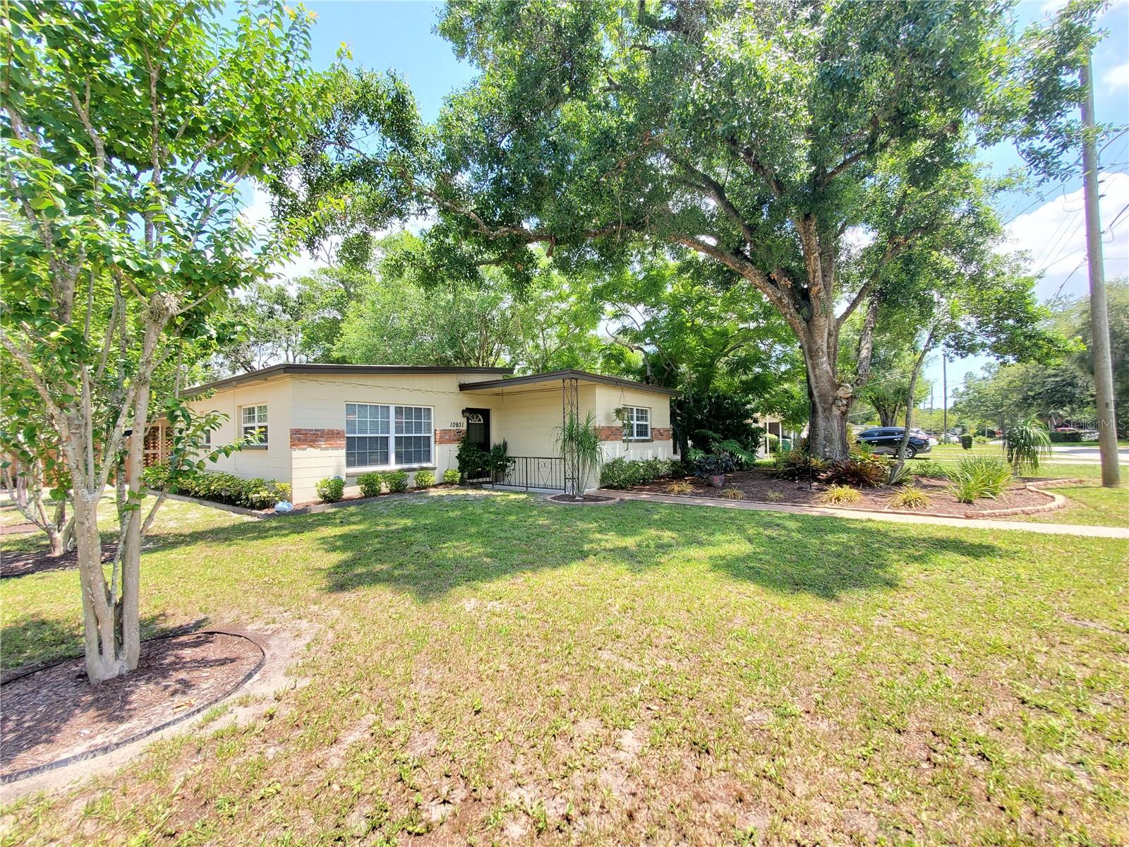 Photo of 10931 N EDISON AVENUE TAMPA FL 33612