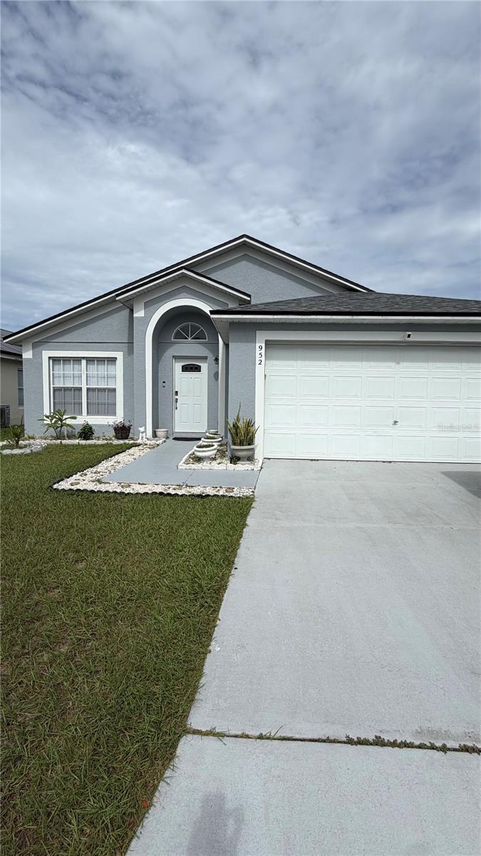 Photo of 952 CLEAR CREEK CIRCLE CLERMONT FL 34714