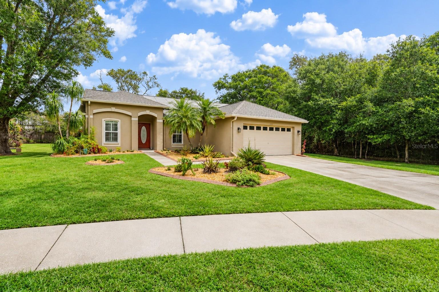 Photo of 14701 REDCLIFF DRIVE TAMPA FL 33625