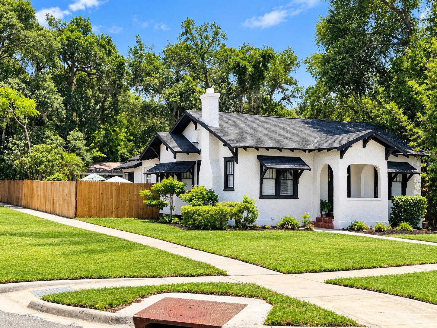 Photo of 217 E CYPRESS STREET DAVENPORT FL 33837
