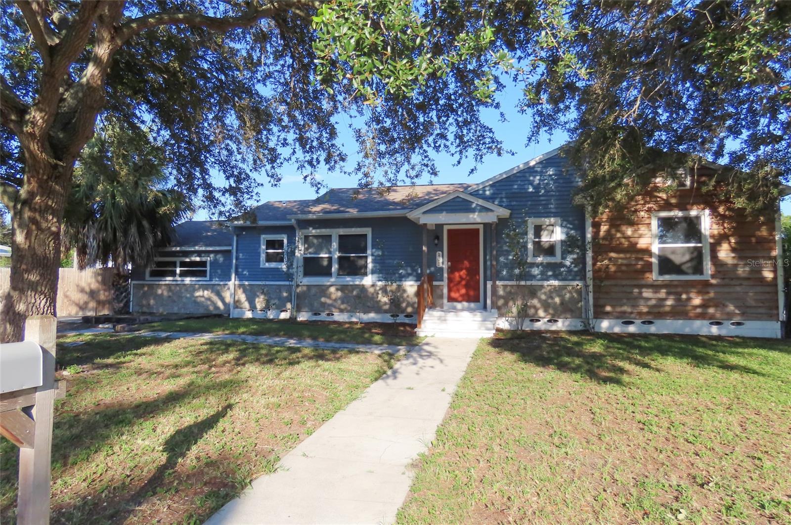 Photo of 101 N GLENWOOD AVENUE CLEARWATER FL 33755