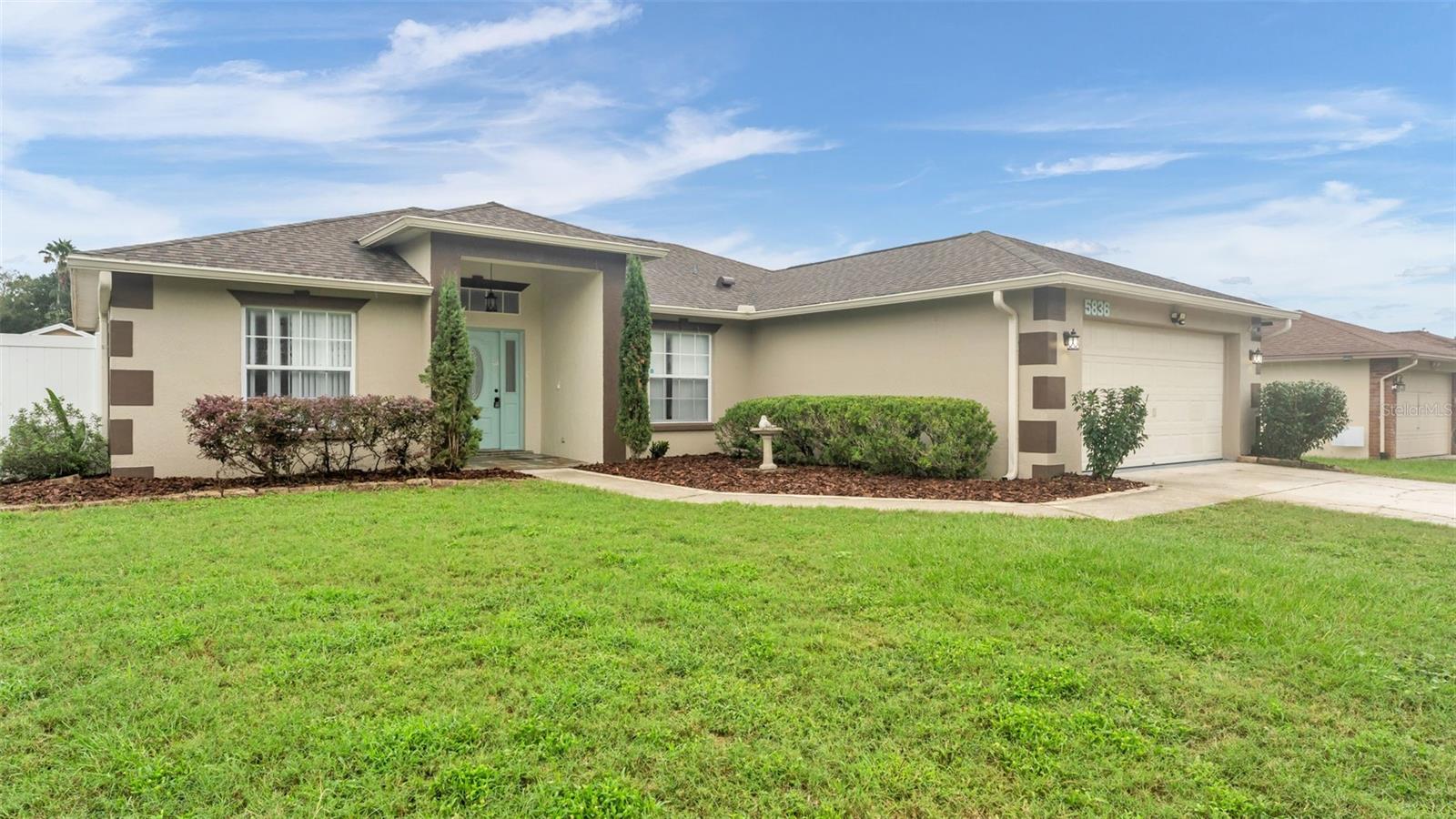 Photo of 5836 DAUGHTERY DOWNS LOOP LAKELAND FL 33809