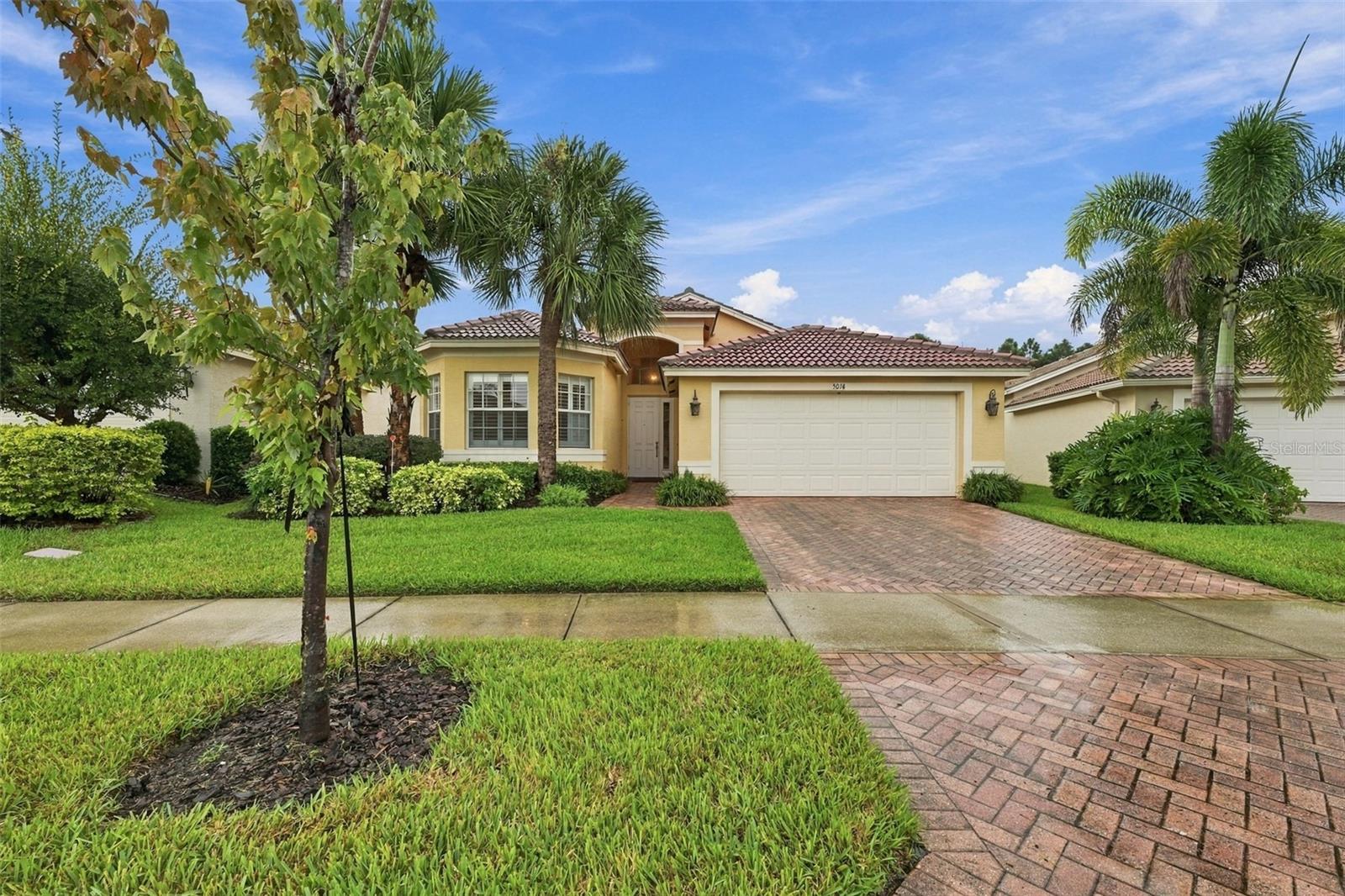 Photo of 5014 SANDY BROOK CIRCLE WIMAUMA FL 33598