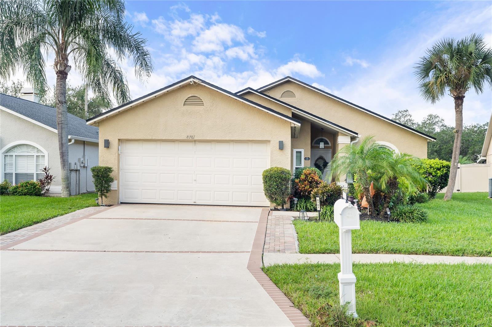 Photo of 8761 HUNTFIELD STREET TAMPA FL 33635