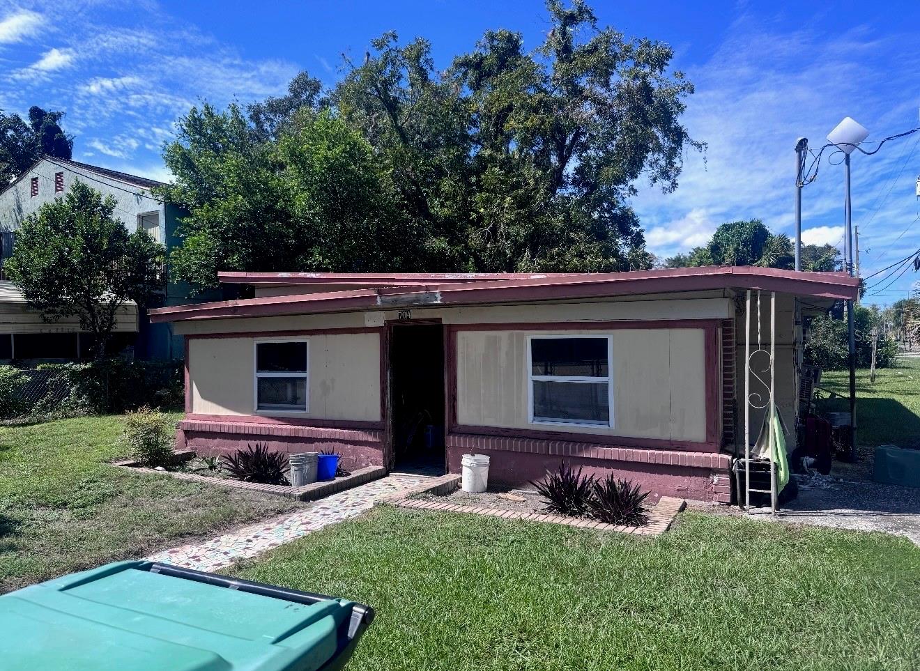Photo of 704 S IVEY LANE ORLANDO FL 32811