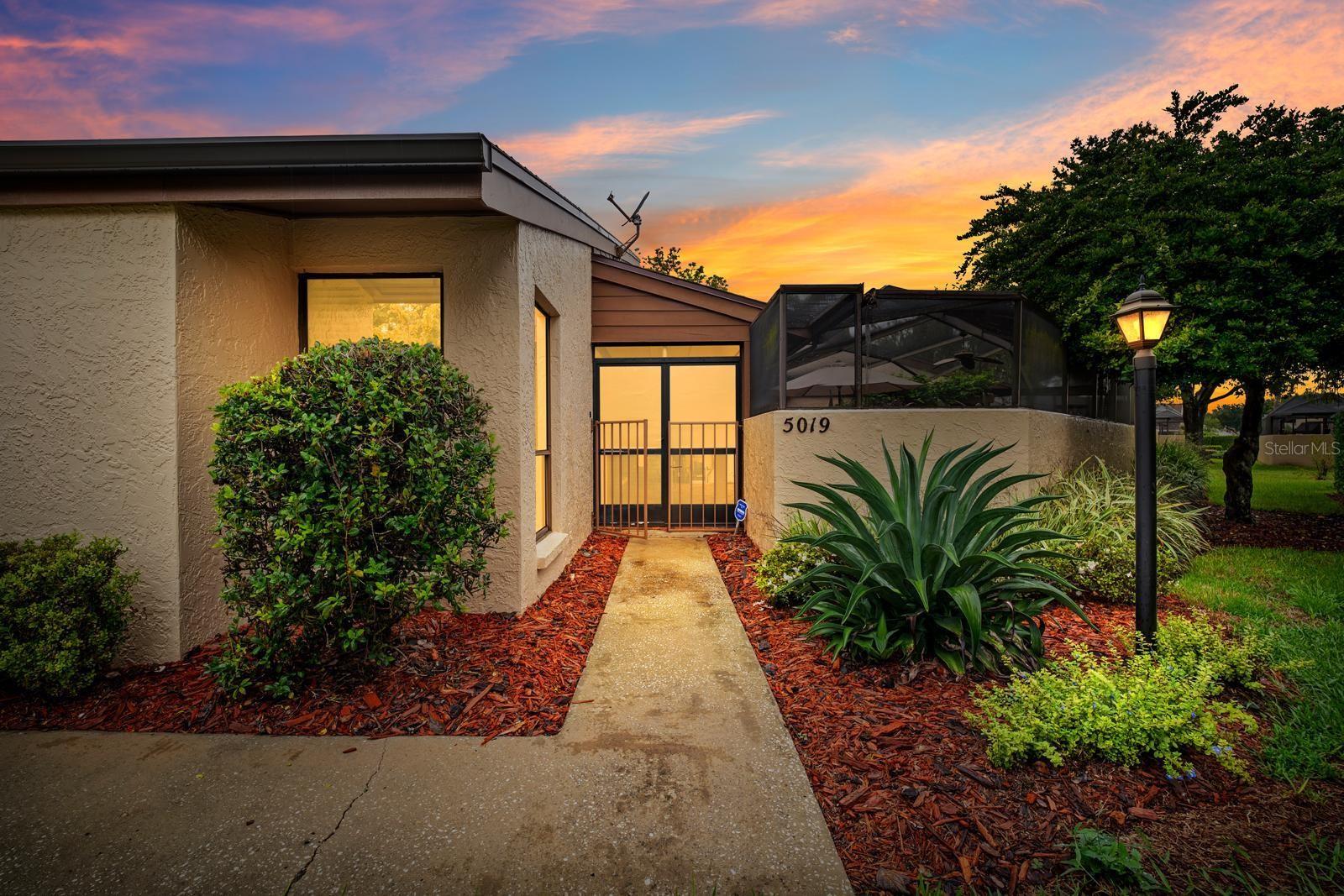 Photo of 5019 UMBER WAY TAMPA FL 33624