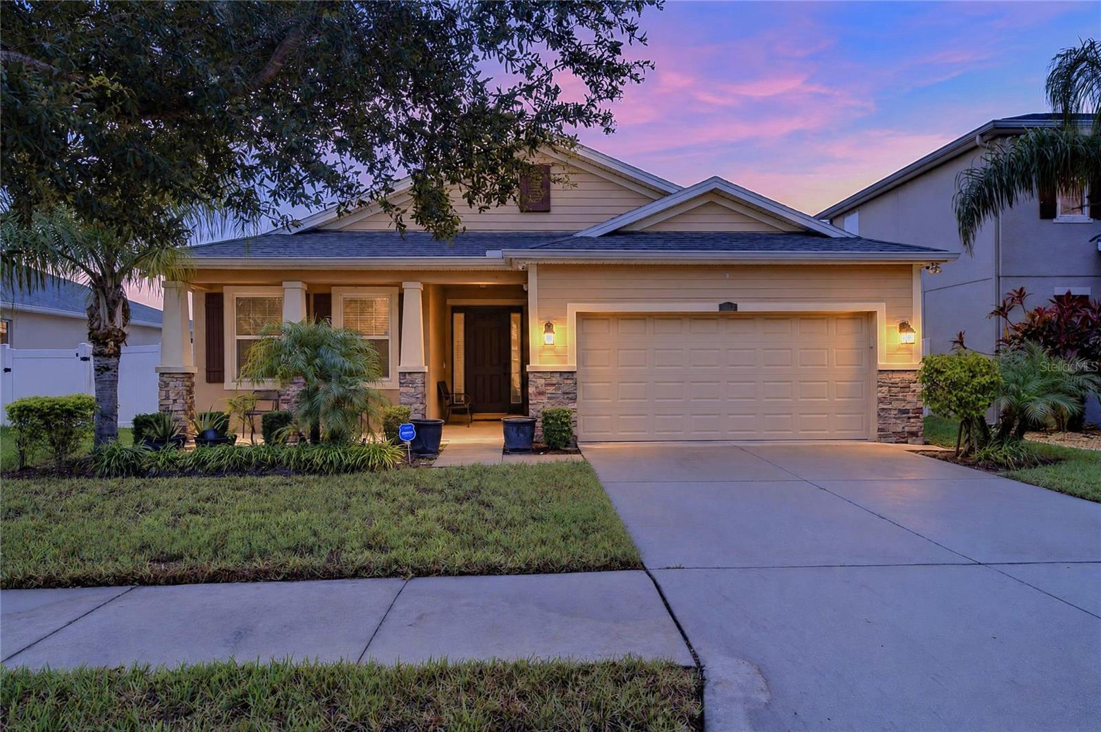 Photo of 10619 SCENIC HOLLOW DRIVE RIVERVIEW FL 33578