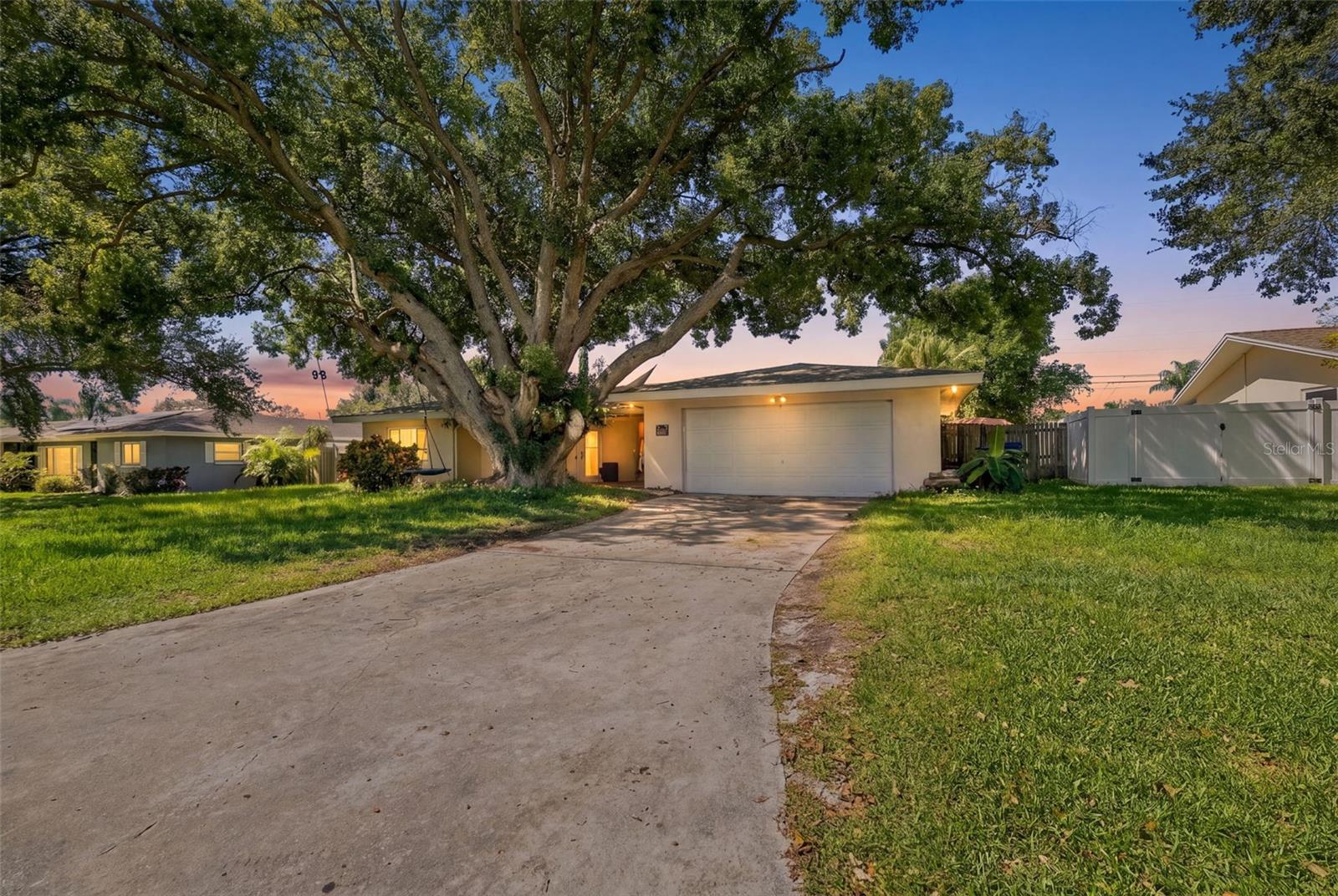 Photo of 1356 WOODCREST AVENUE CLEARWATER FL 33756