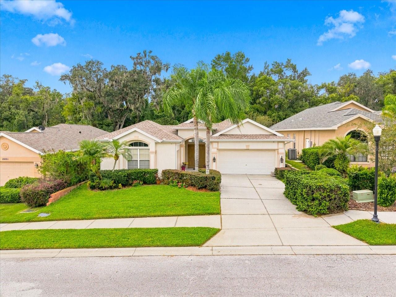 Photo of 12220 WOODLANDS CIRCLE DADE CITY FL 33525